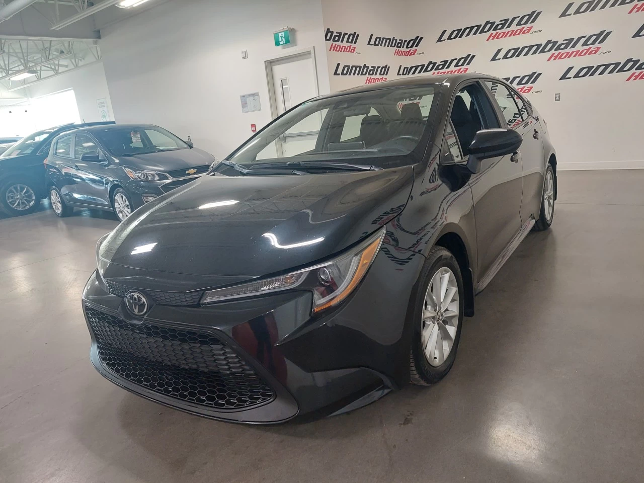 2021 Toyota Corolla
                                                    LE Image principale