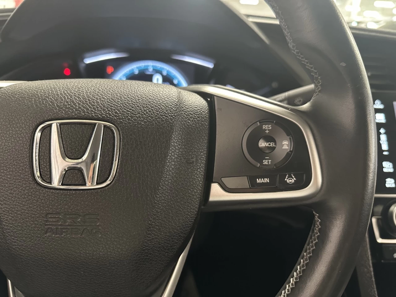 2018 Honda Civic SE https://www.lombardihonda.com/resize/b990ff35b810a3abc0cc817b2ca24889-1