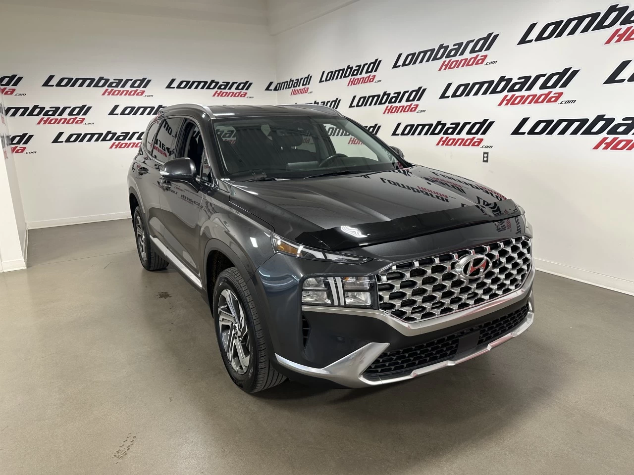 2021 Hyundai Santa Fe Preferred Main Image