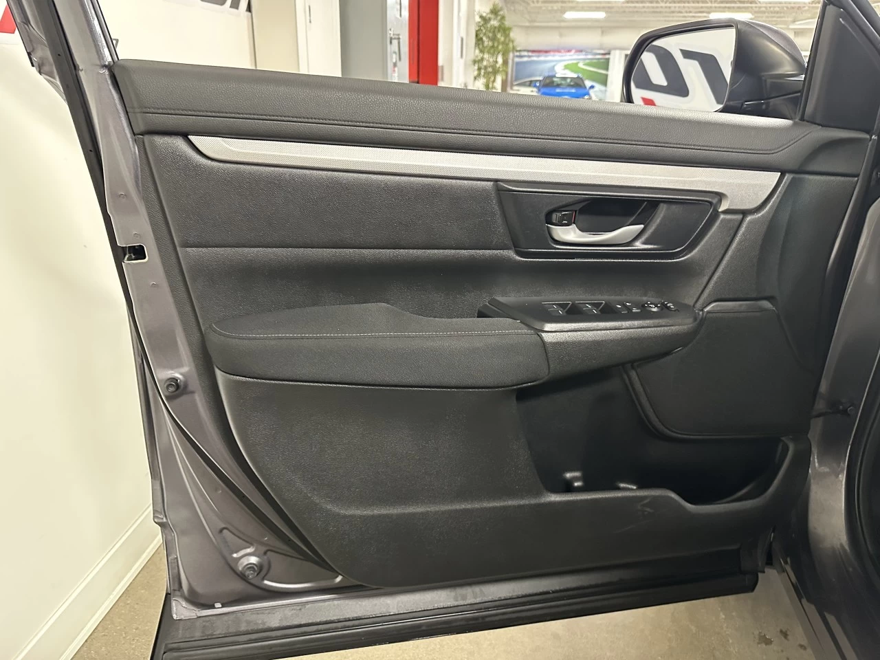 2022 Honda CR-V LX Main Image