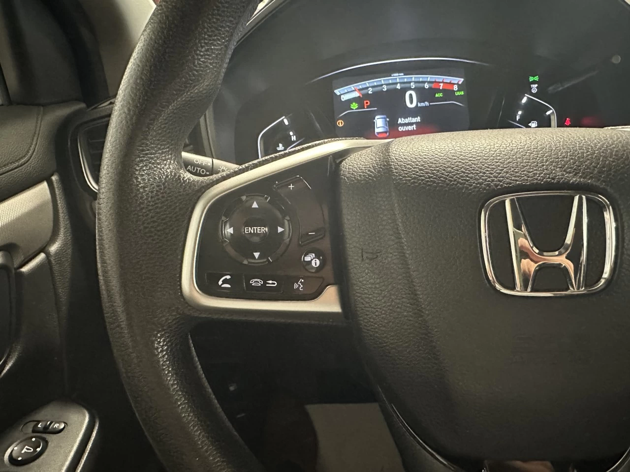 2022 Honda CR-V LX https://www.lombardihonda.com/resize/b990ff35b810a3abc0cc817b2ca24889-1