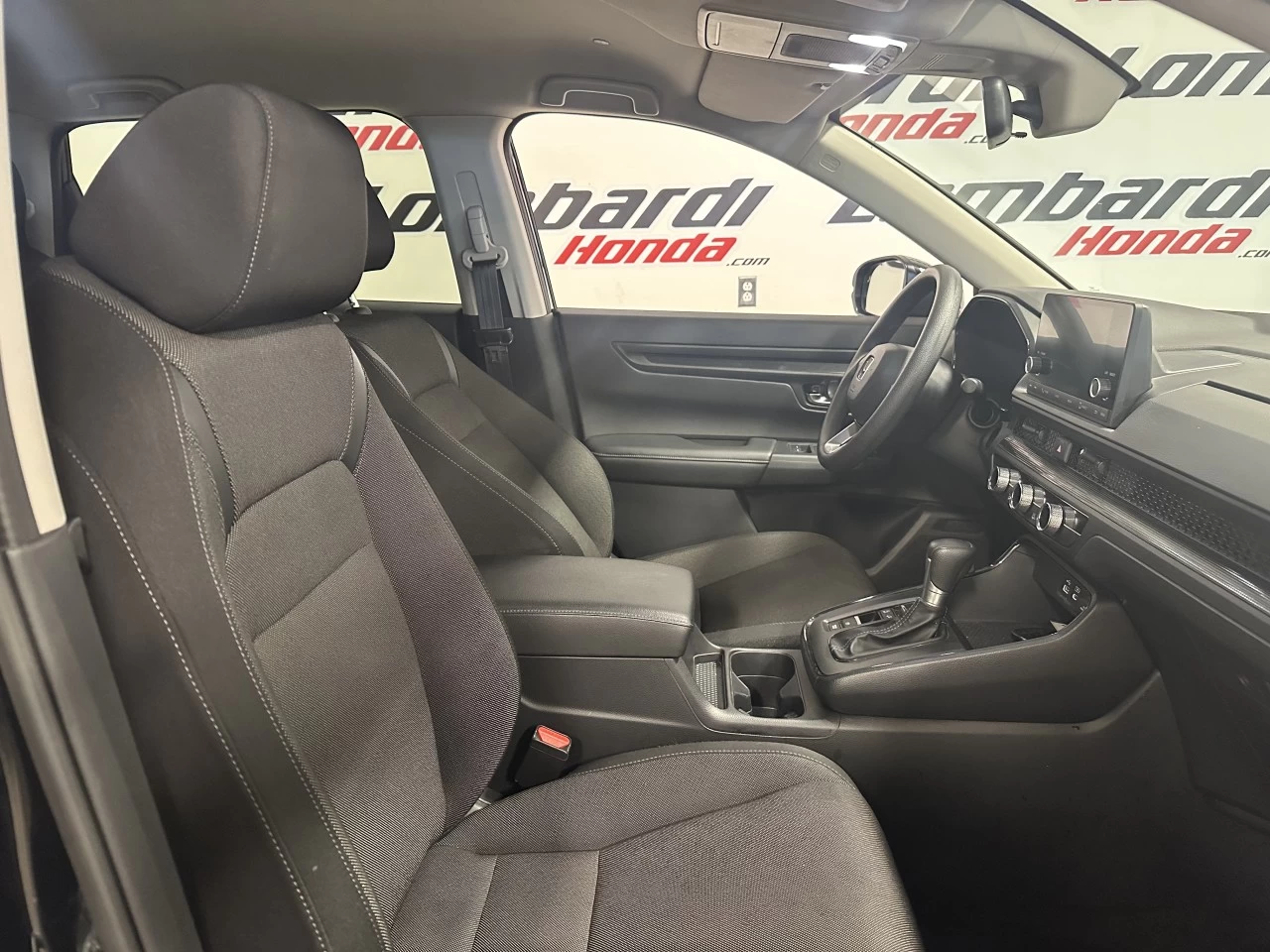 2025 Honda CR-V LX https://www.lombardihonda.com/resize/b990ff35b810a3abc0cc817b2ca24889-1
