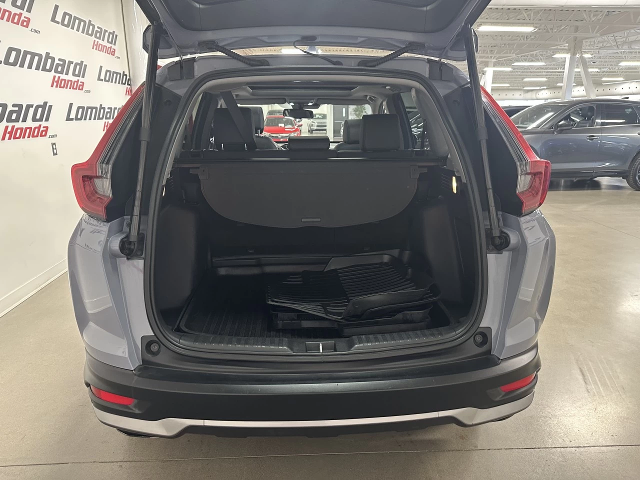 2022 Honda CR-V
                                                    Touring/Black Edition Main Image