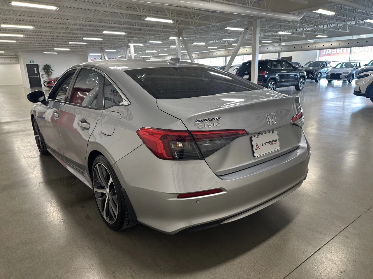 2022 Honda Civic Touring Main Image