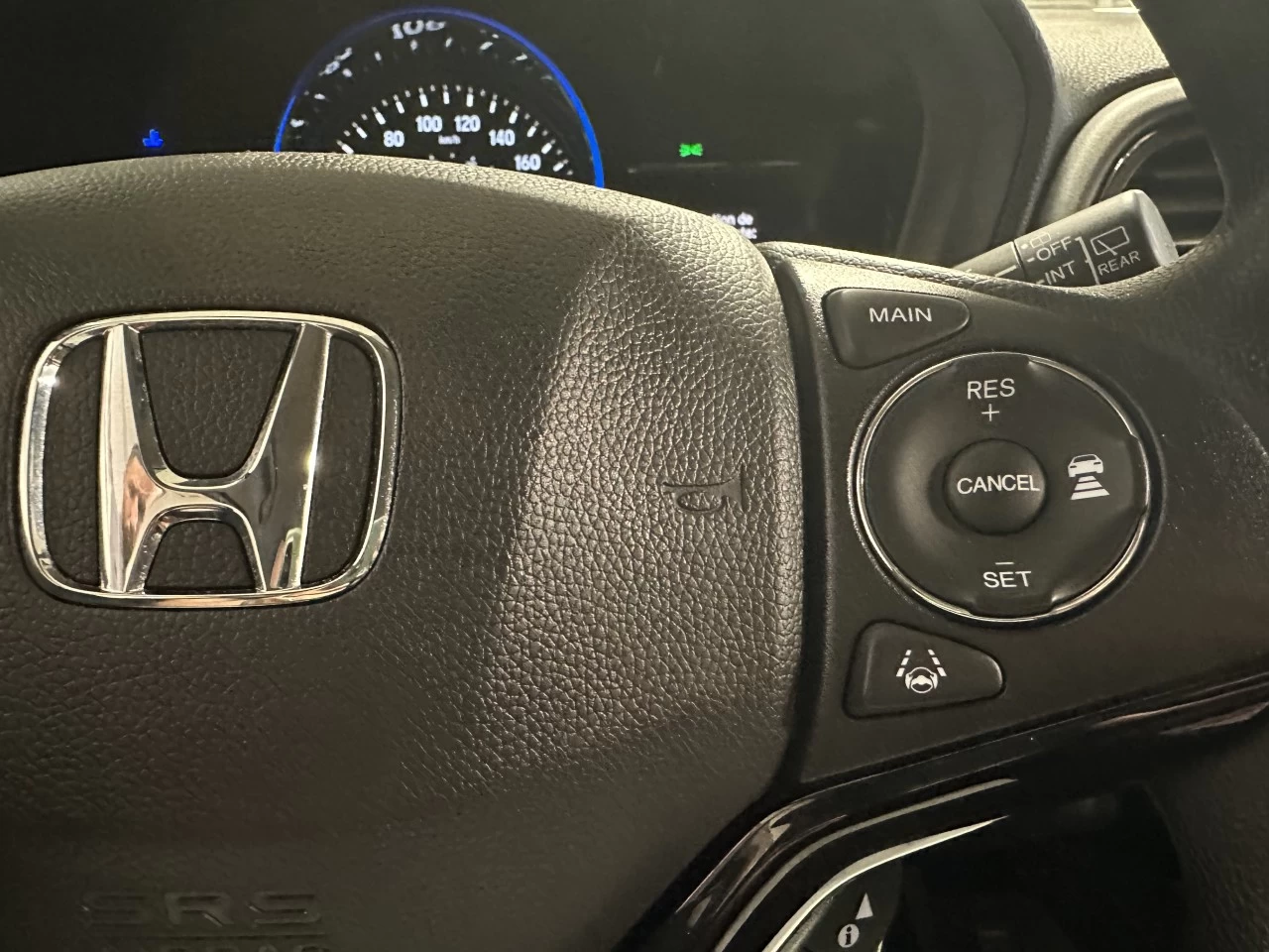 2021 Honda HR-V LX https://www.lombardihonda.com/resize/b990ff35b810a3abc0cc817b2ca24889-1