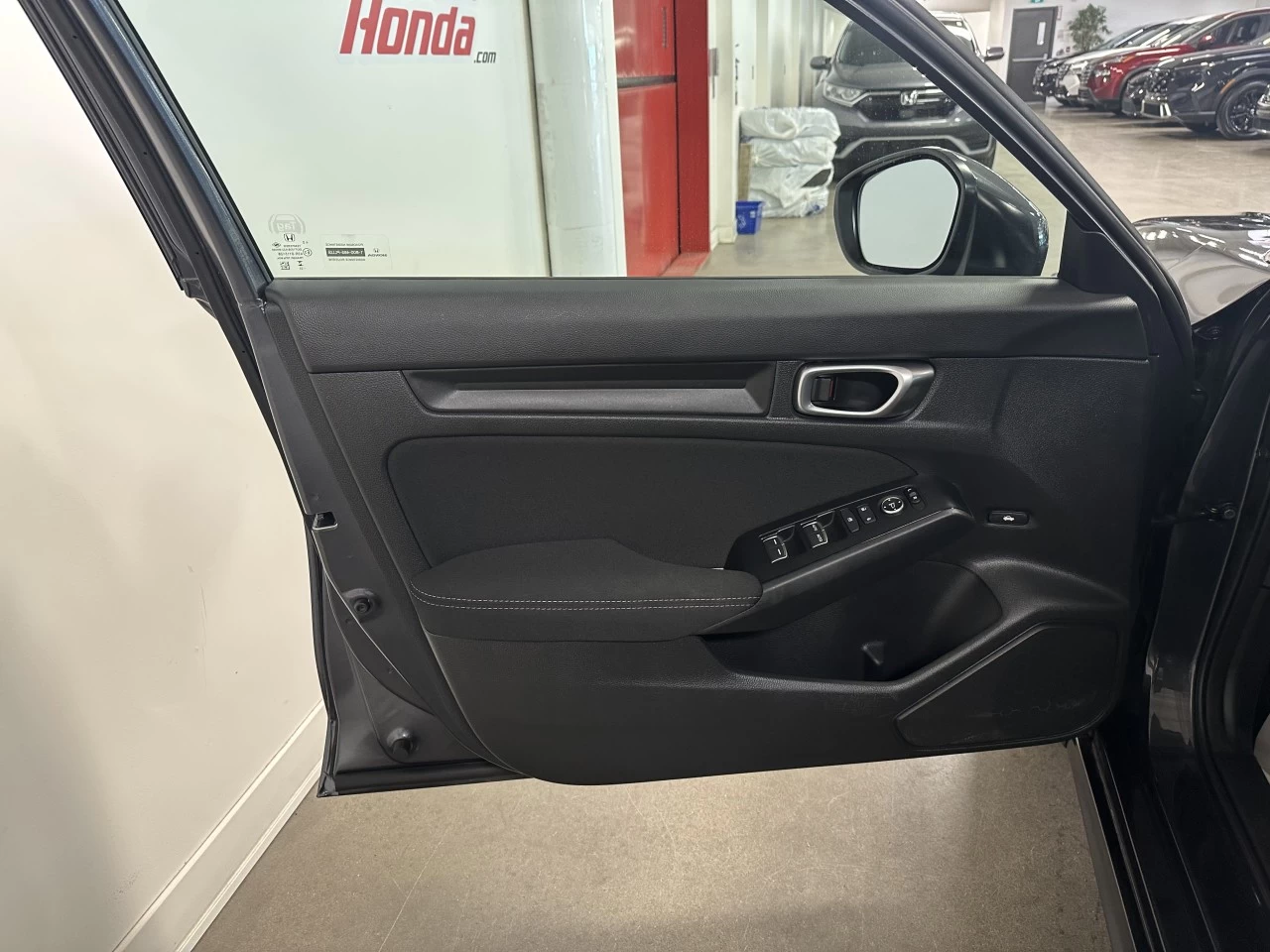 2023 Honda Civic LX Image principale
