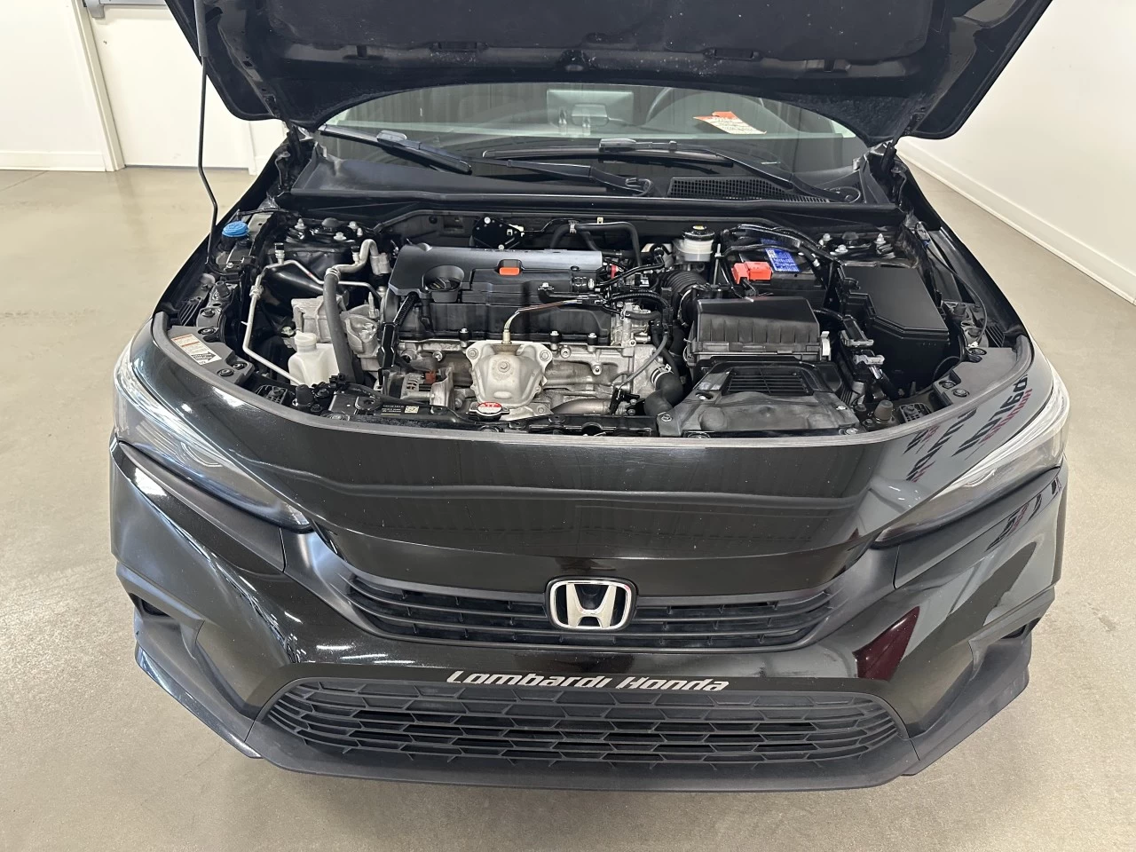 2022 Honda Civic
                                                    LX Main Image