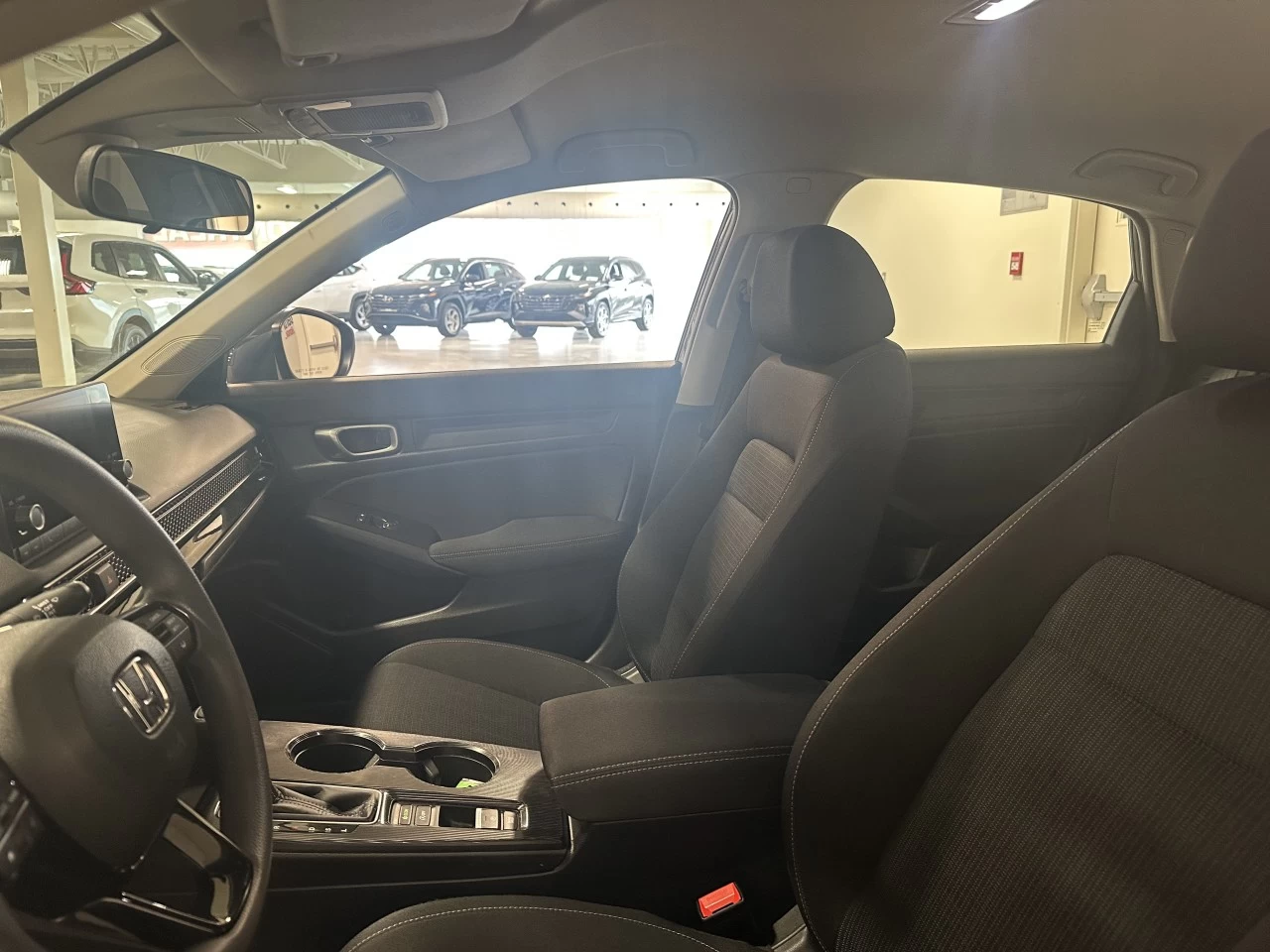 2023 Honda Civic LX/LX-B Image principale
