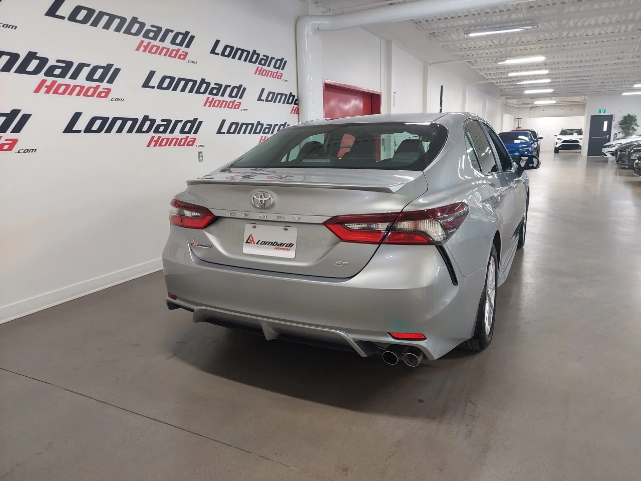 2021 Toyota Camry
                                                    SE Main Image