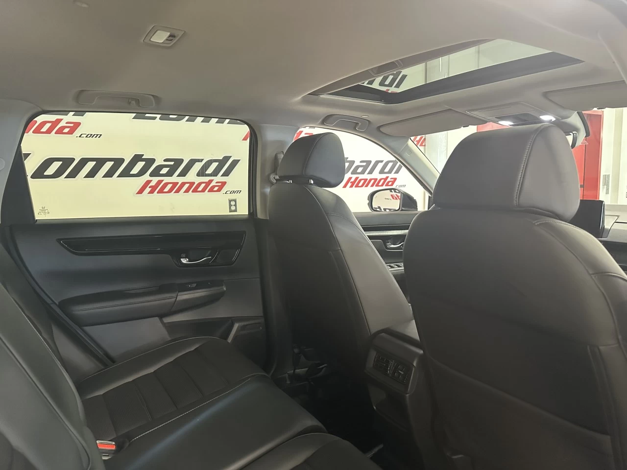 2023 Honda CR-V
                                                    EX-L Image principale