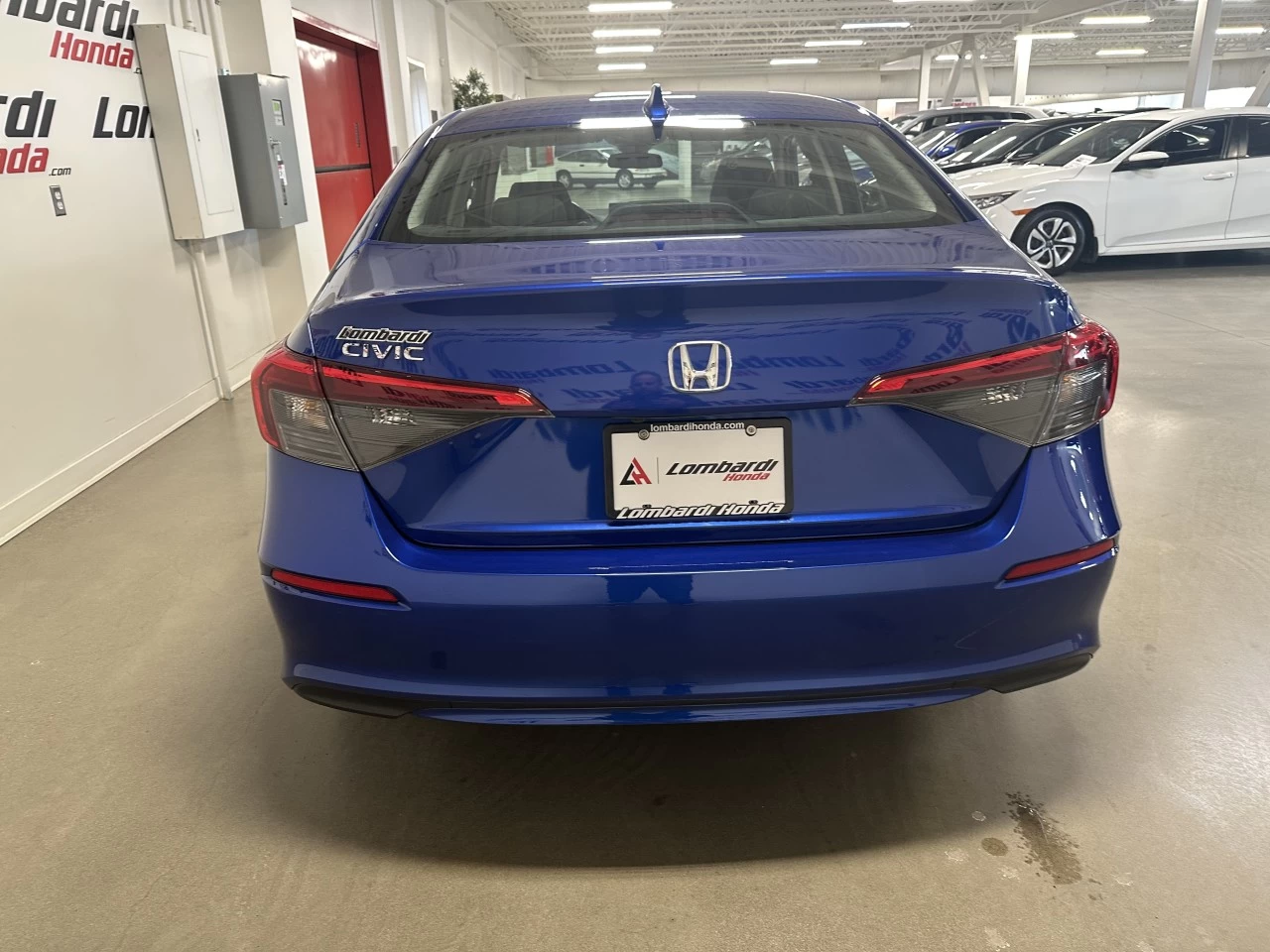 2022 Honda Civic EX Main Image