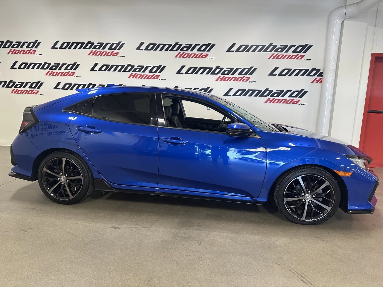2020 Honda Civic Sport Touring Main Image
