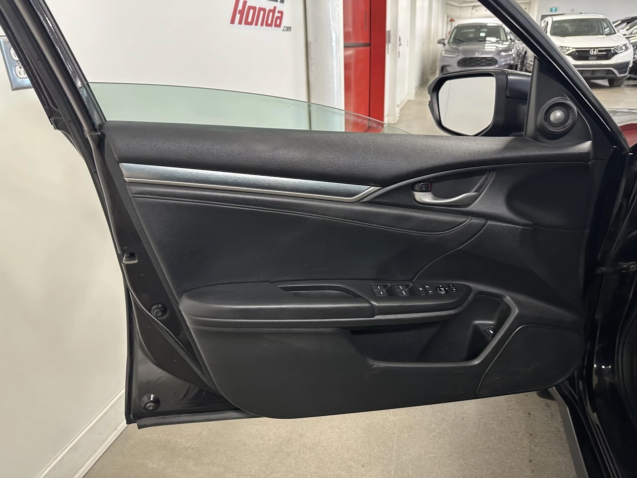 2016 Honda Civic Touring Main Image