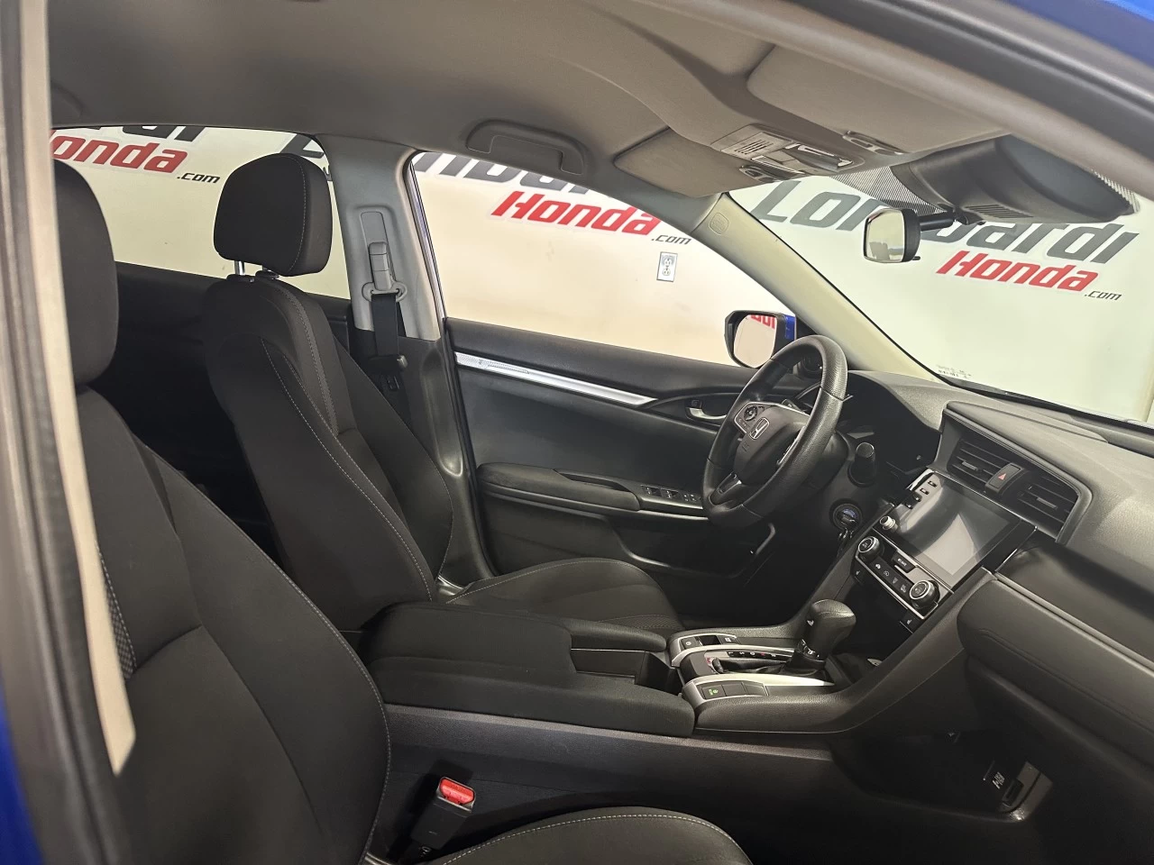 2020 Honda Civic
                                                    LX Image principale