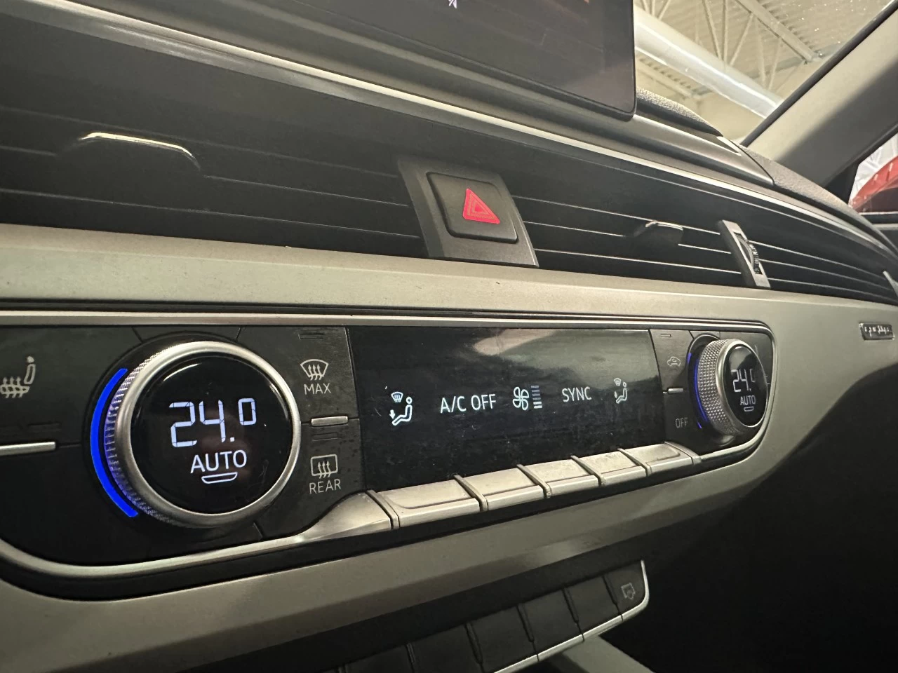 2017 Audi A4 Komfort Main Image