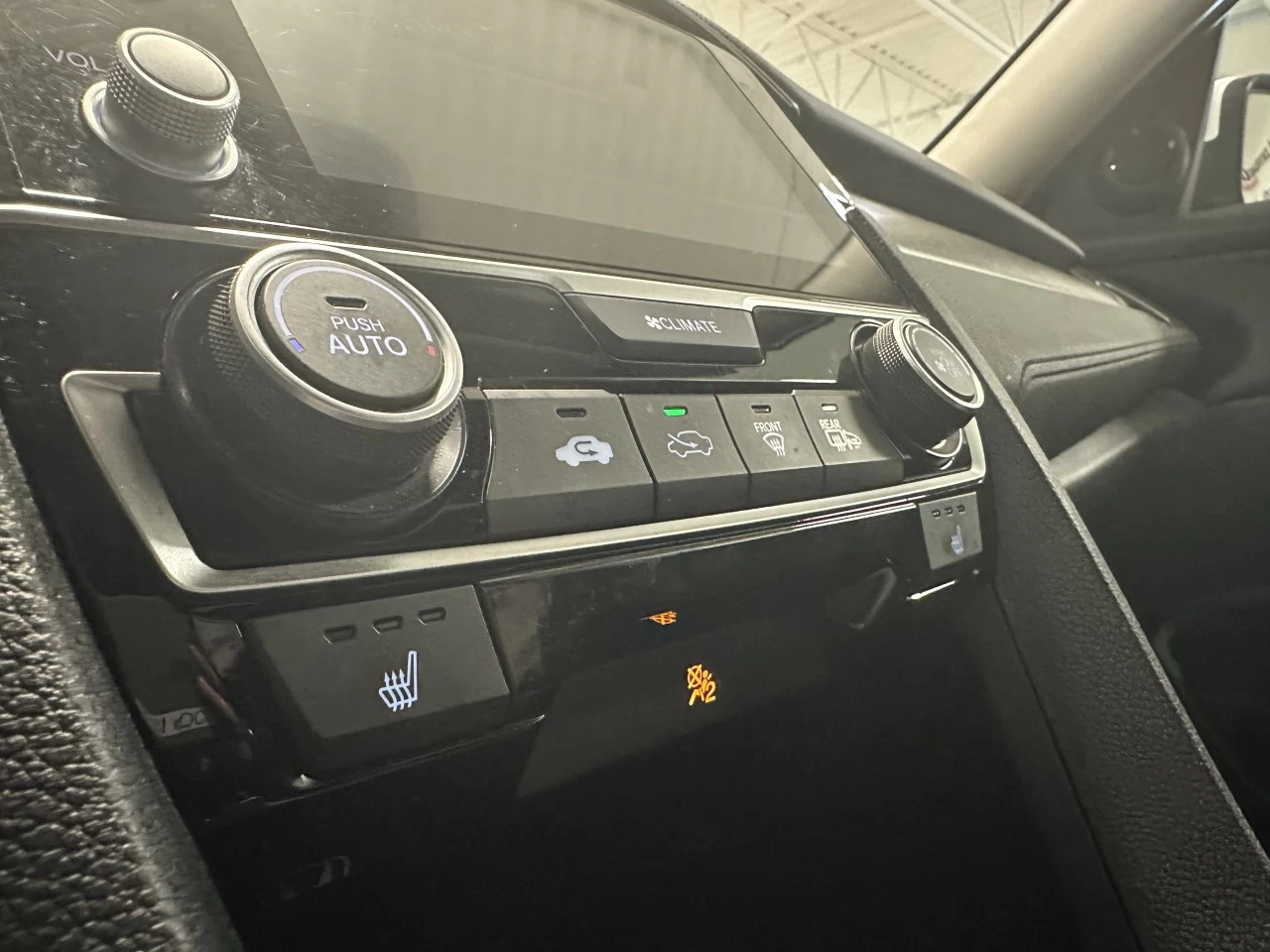 2020 Honda Civic
                                                    LX Image principale