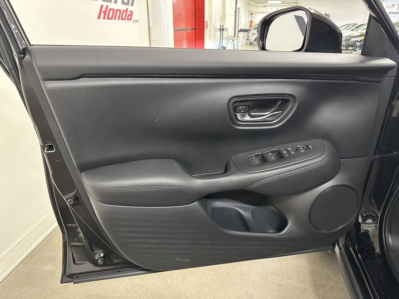 2024 Honda HR-V
                                                    LX Image principale
