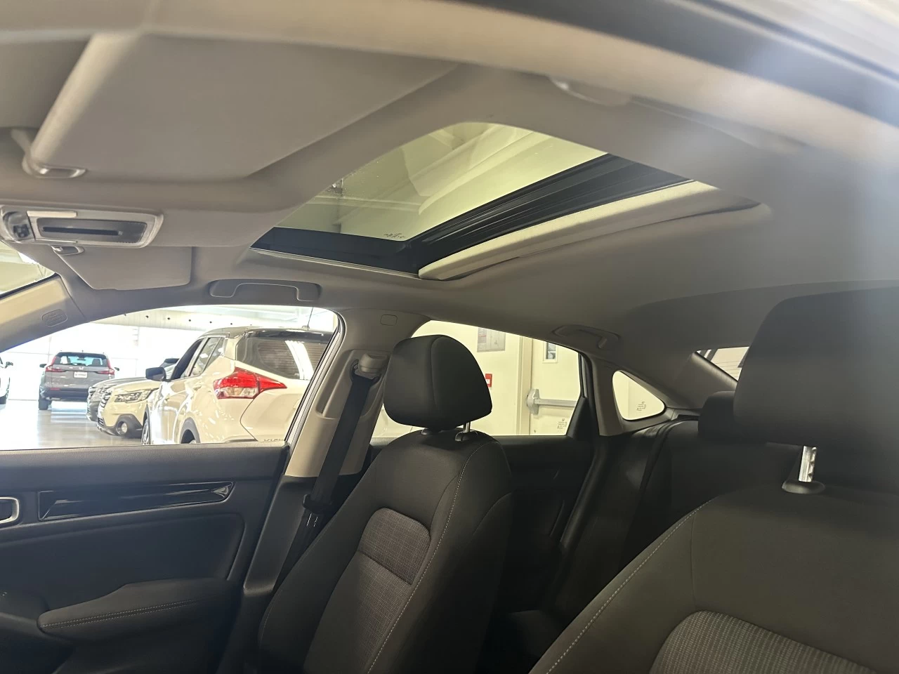 2022 Honda Civic EX Main Image