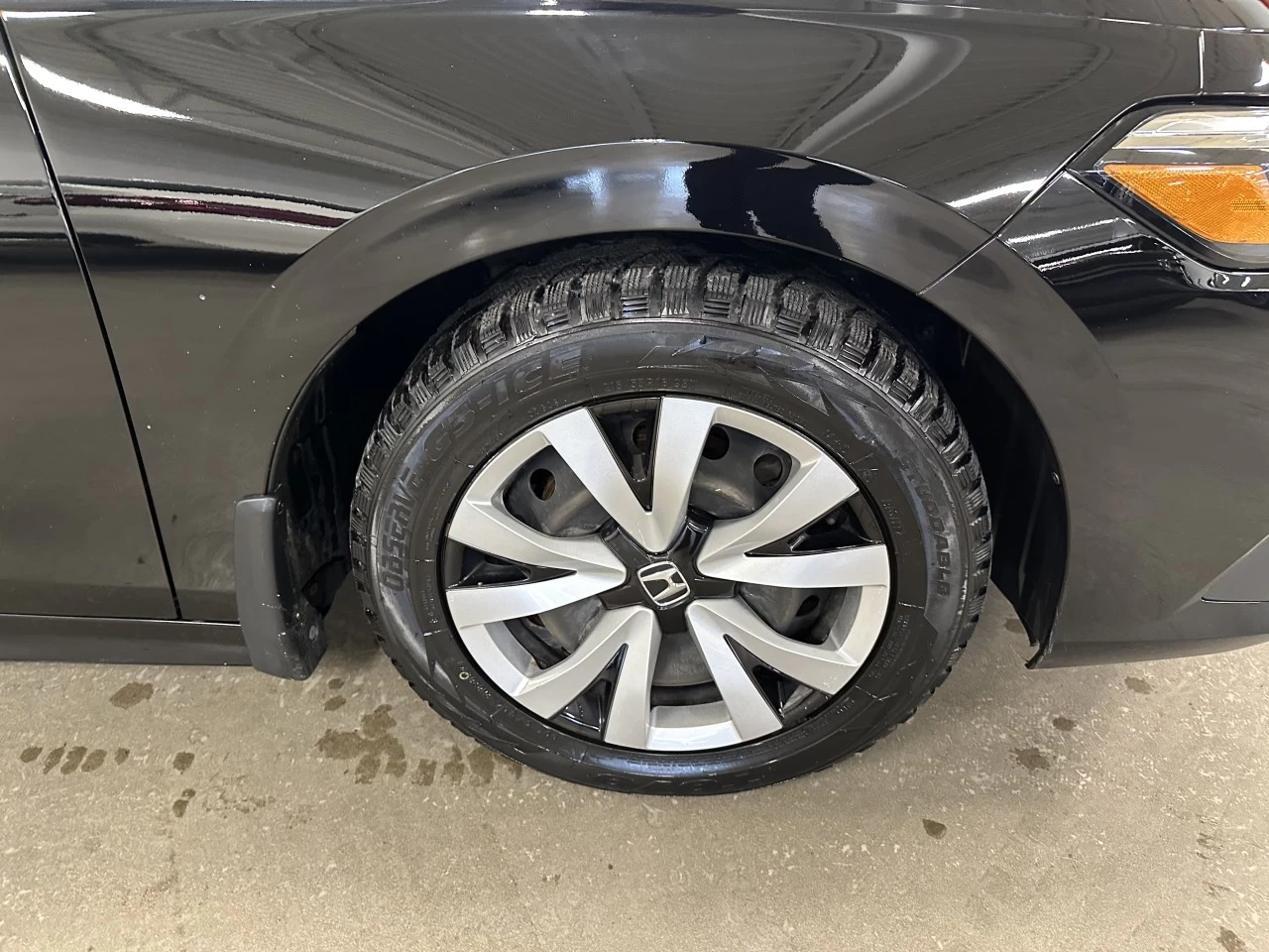 2023 Honda Civic LX Main Image