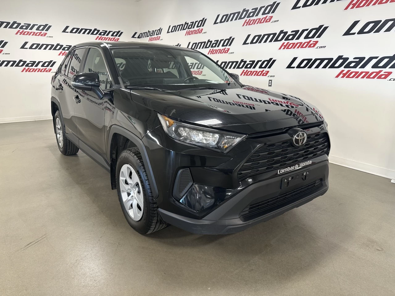 2022 Toyota RAV4 LE Main Image