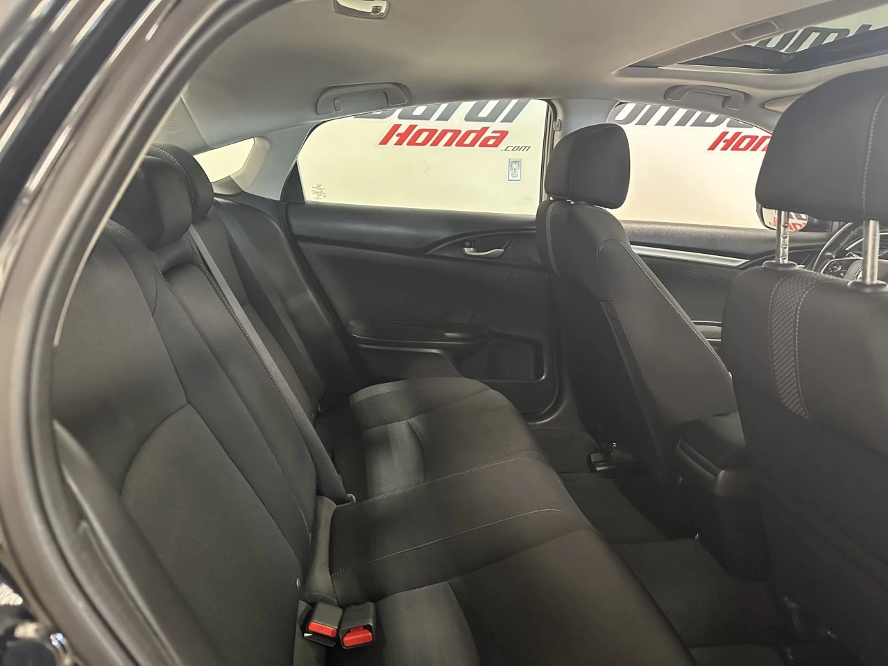 2021 Honda Civic
                                                    EX Main Image