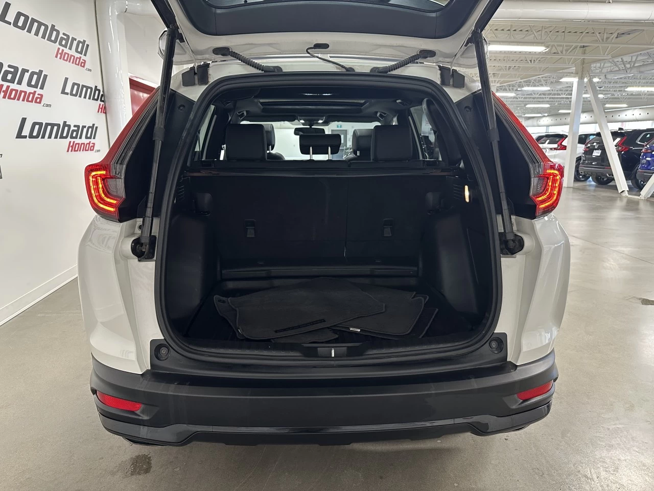 2022 Honda CR-V Touring/Black Edition Image principale