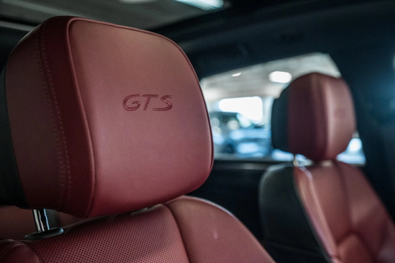 2024 Porsche Macan GTS https://www.lombardihonda.com/resize/b990ff35b810a3abc0cc817b2ca24889-1