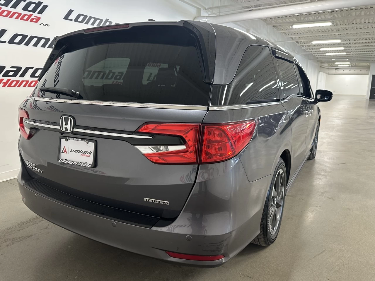 2023 Honda Odyssey Touring Image principale