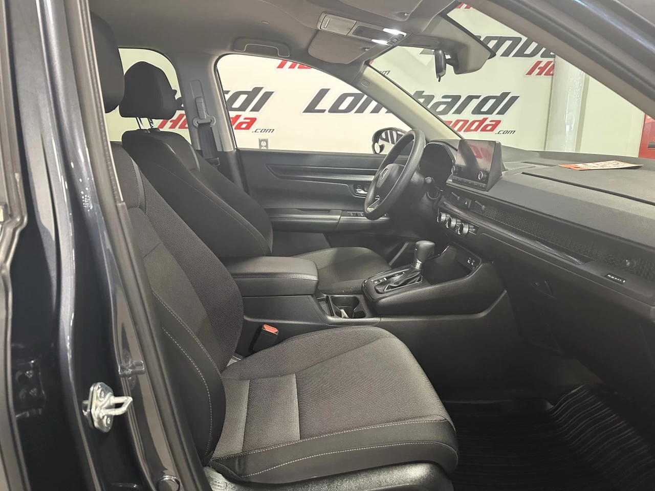 2023 Honda CR-V LX https://www.lombardihonda.com/resize/b990ff35b810a3abc0cc817b2ca24889-1