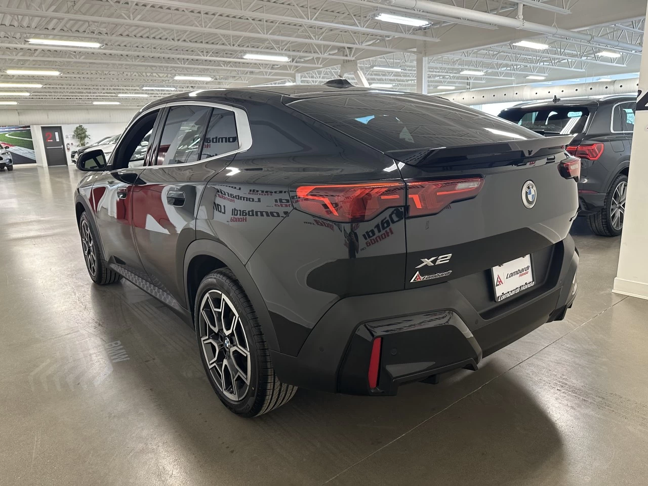 2025 BMW X2 xDrive28i Main Image