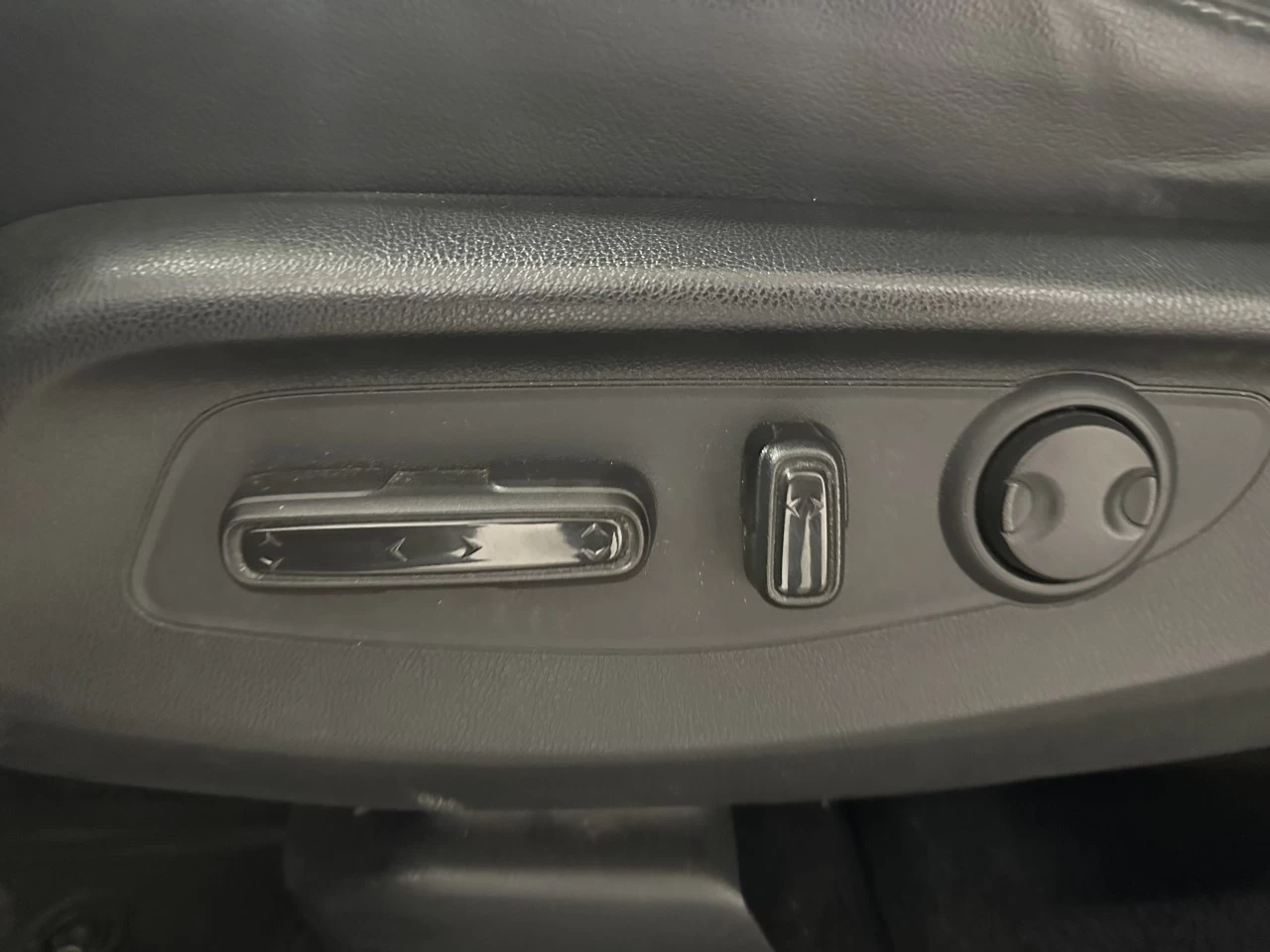 2023 Honda CR-V EX-L Main Image