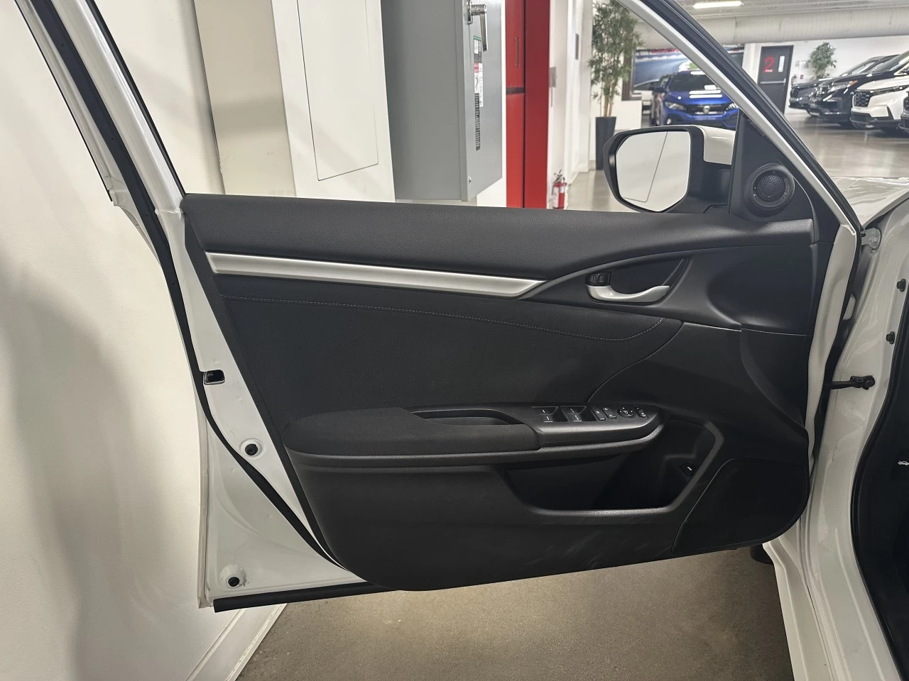 2020 Honda Civic EX Main Image