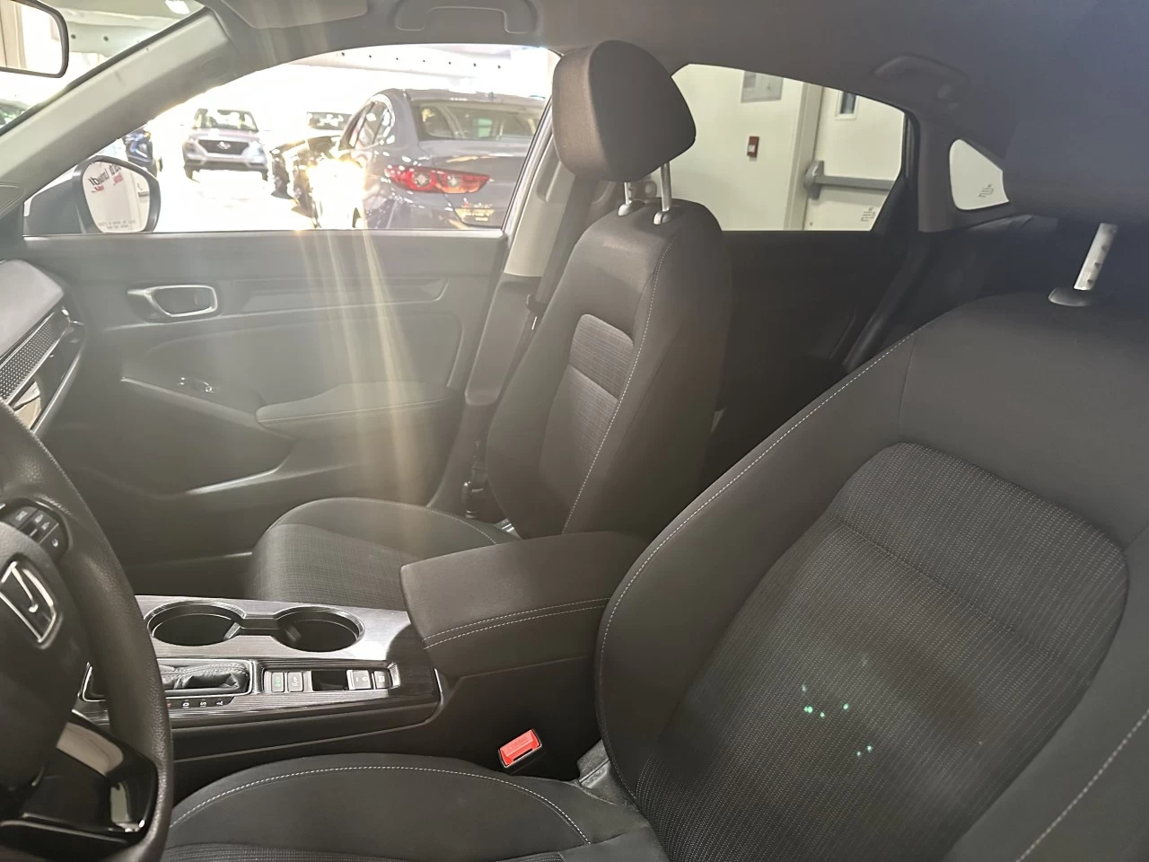2022 Honda Civic LX Image principale