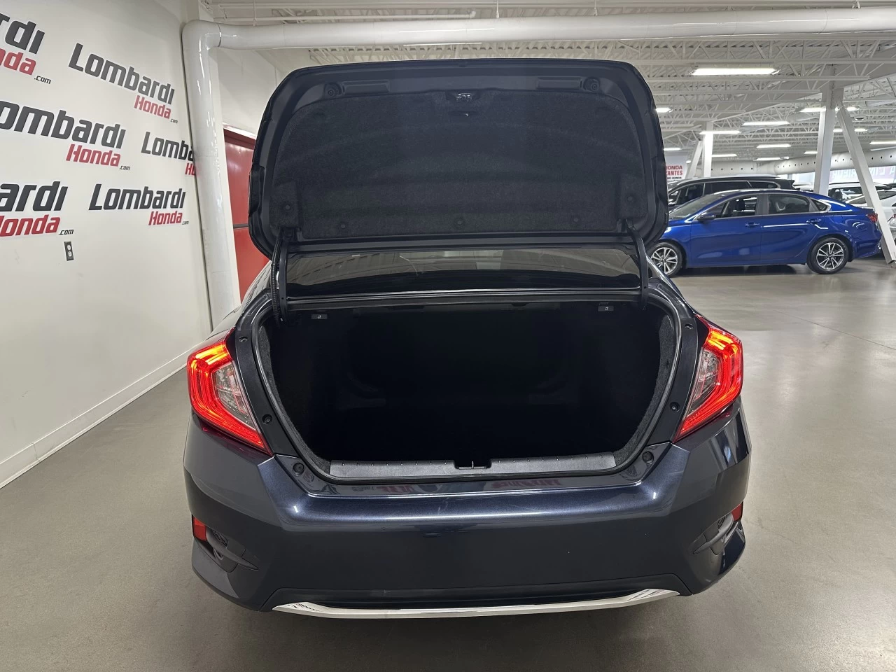 2019 Honda Civic EX Main Image