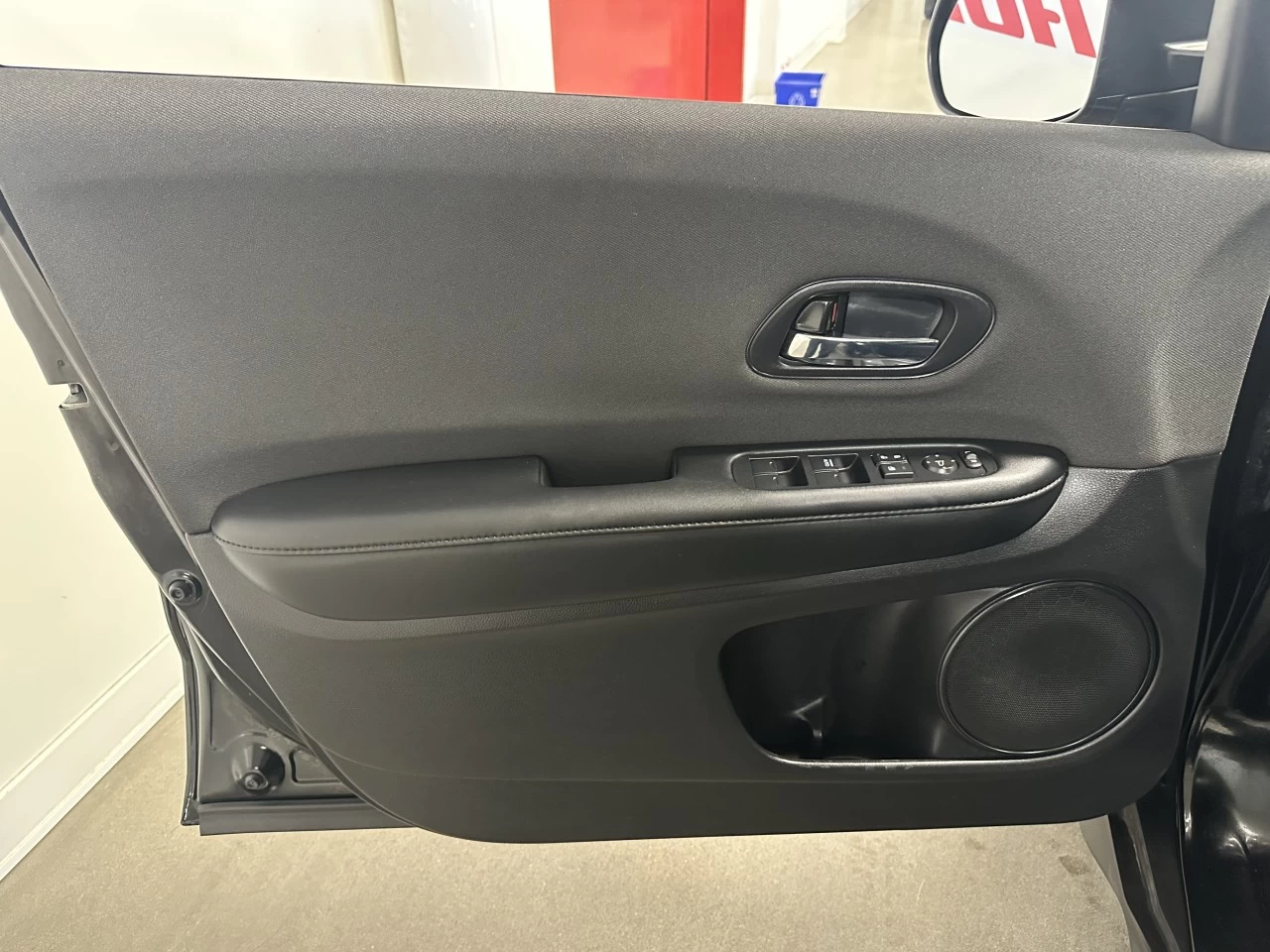 2022 Honda HR-V LX Main Image