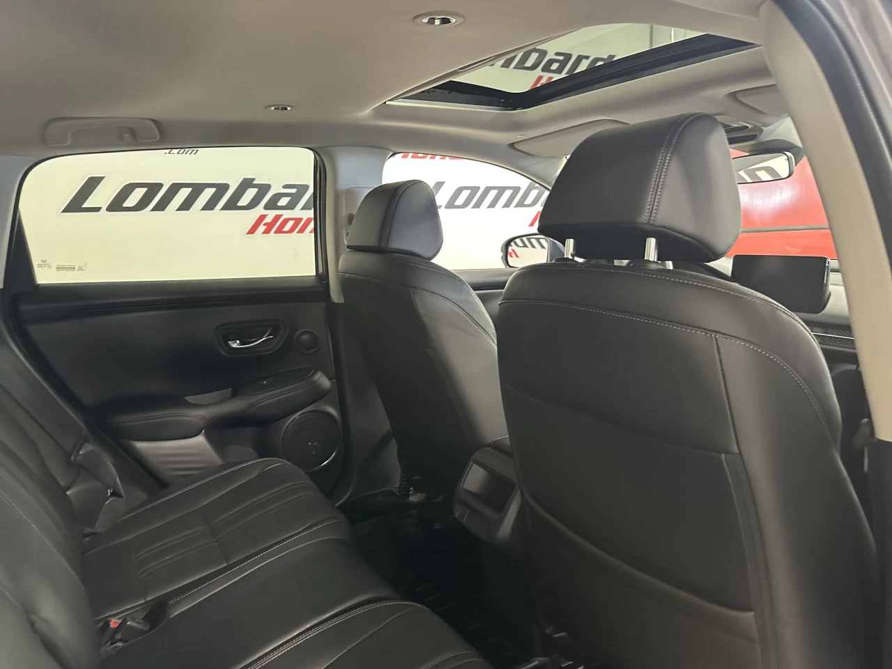 2023 Honda HR-V
                                                    EX-L Navi Main Image