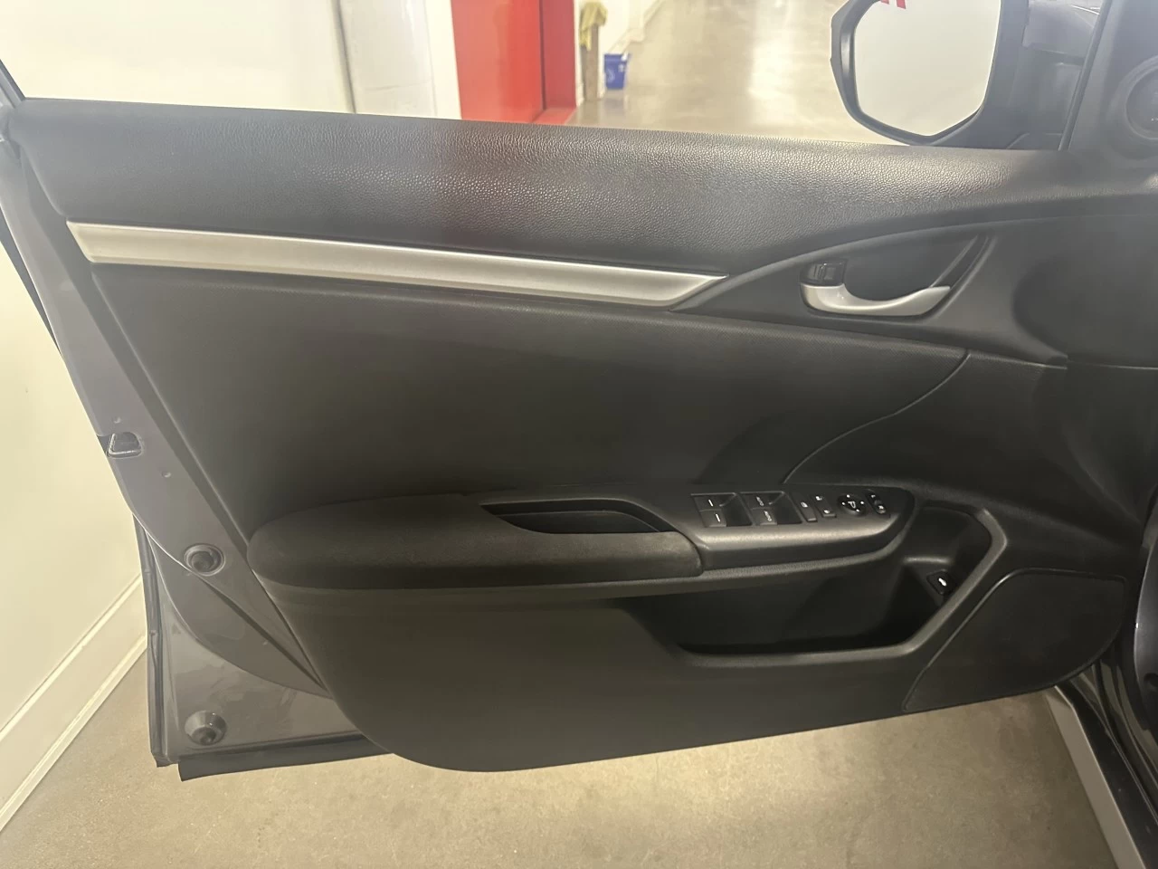 2020 Honda Civic Berline LX Main Image