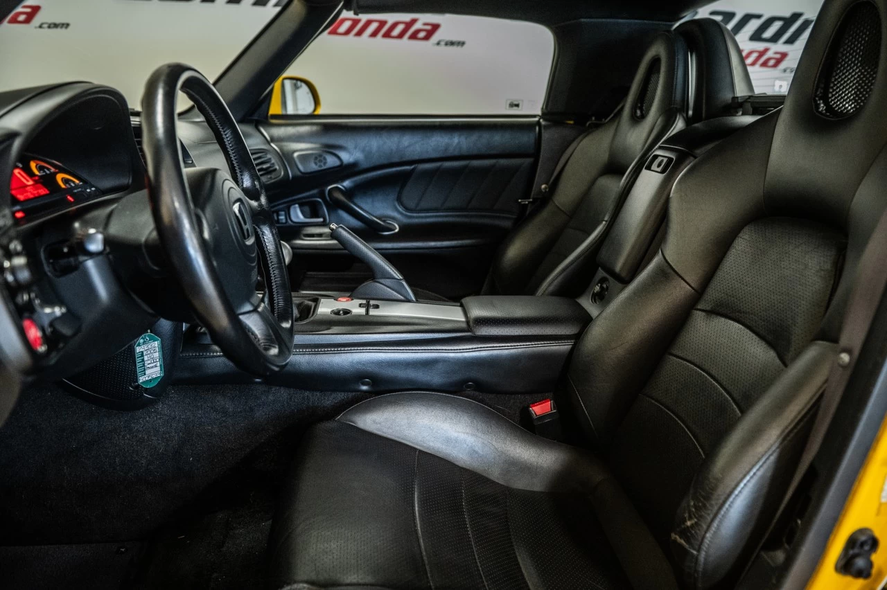 2005 Honda S2000 2dr Conv https://www.lombardihonda.com/resize/b990ff35b810a3abc0cc817b2ca24889-1