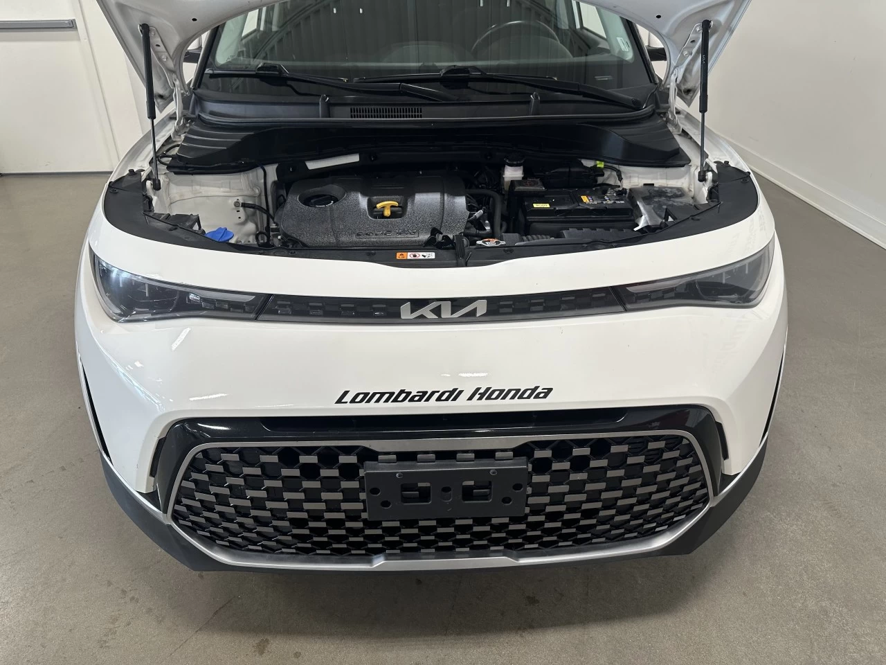 2023 Kia Soul EX Main Image