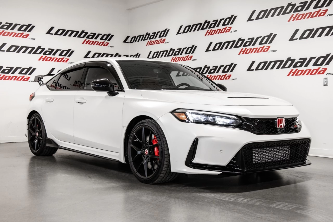 2023 Honda Civic TYPE R https://www.lombardihonda.com/resize/b990ff35b810a3abc0cc817b2ca24889-1