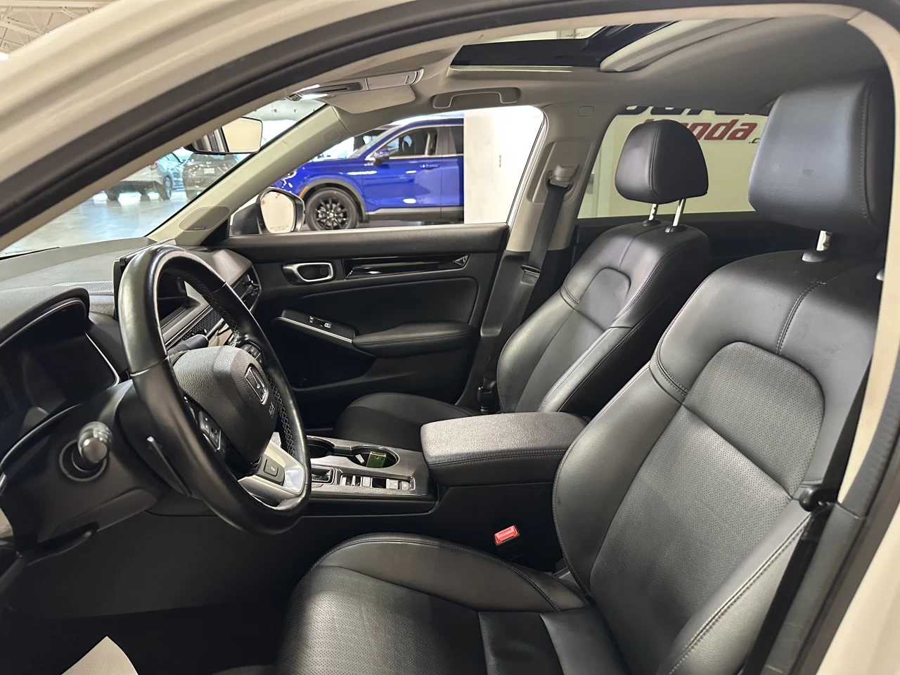 2023 Honda Civic
                                                    Touring Image principale
