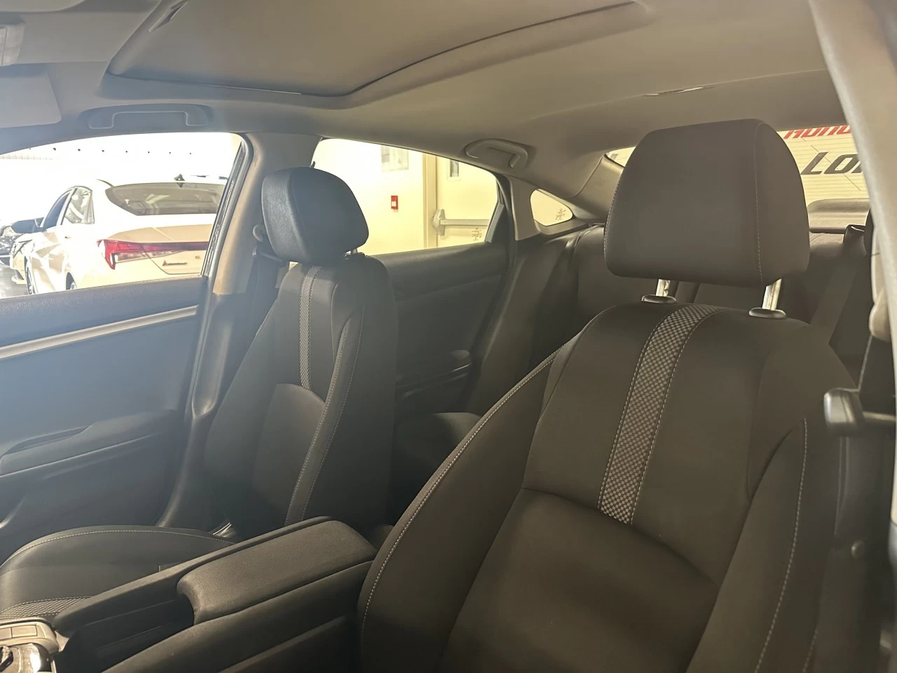 2021 Honda Civic
                                                    EX Image principale