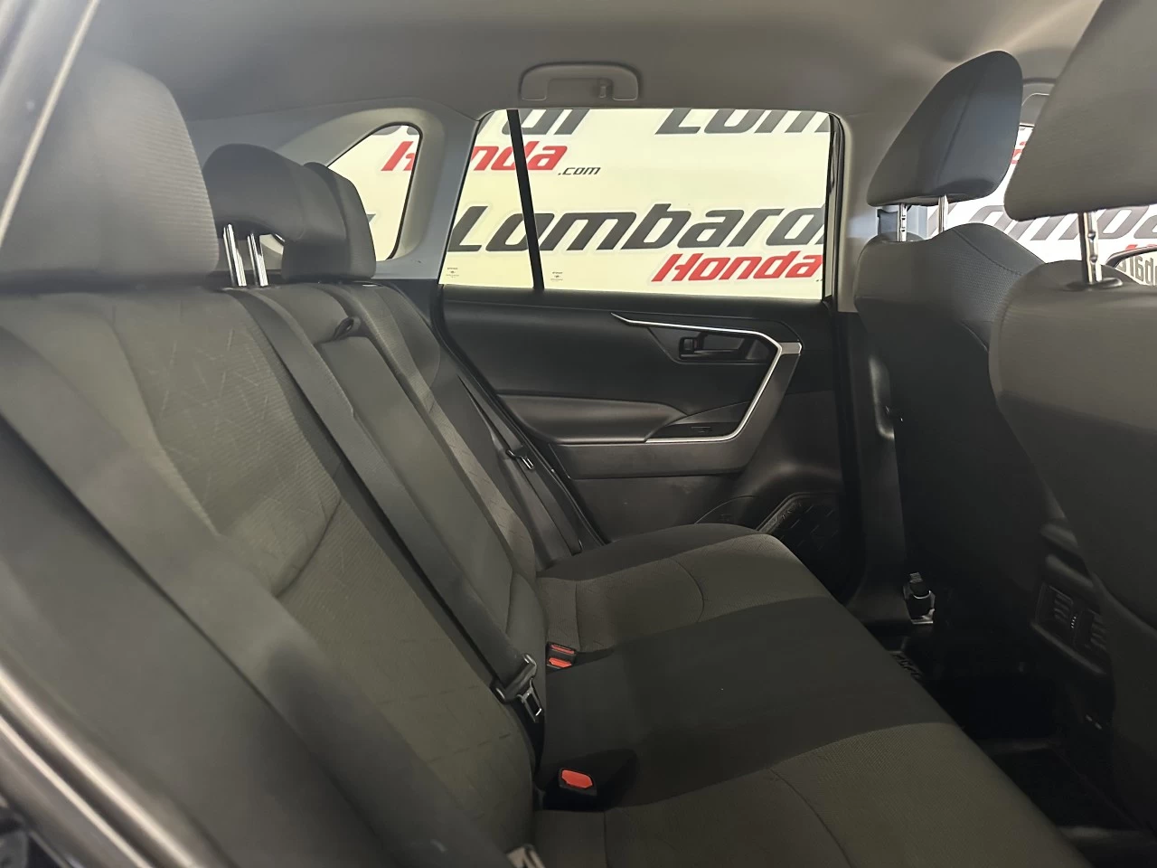 2022 Toyota RAV4 LE Main Image