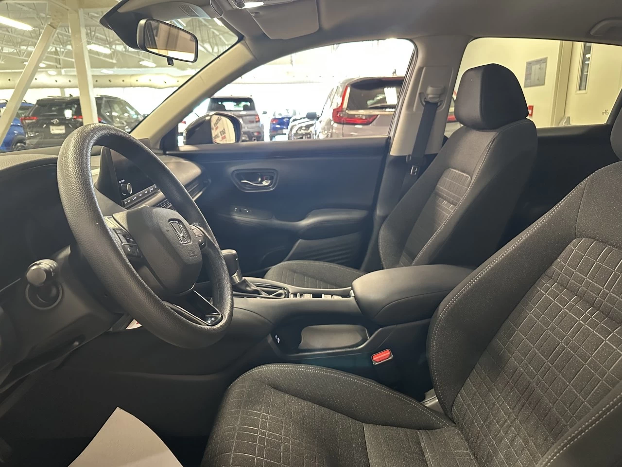 2023 Honda HR-V
                                                    LX Image principale