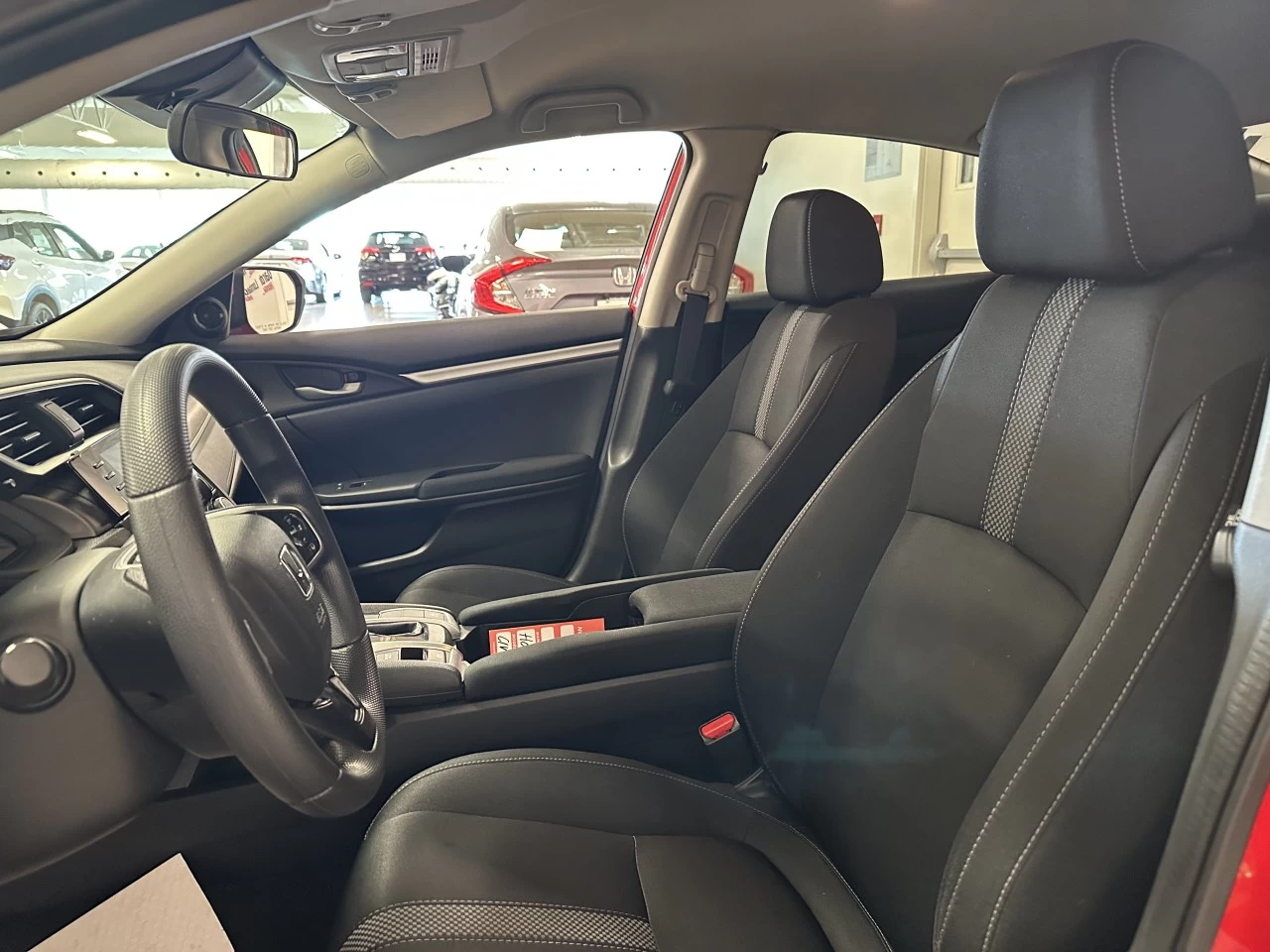 2020 Honda Civic LX Image principale
