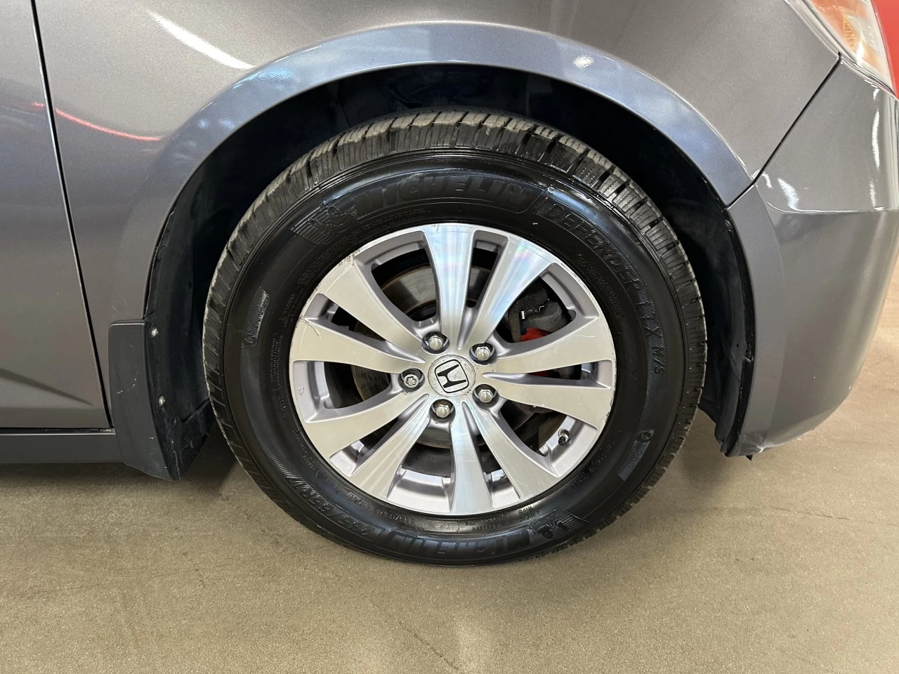 2016 Honda Odyssey EX https://www.lombardihonda.com/resize/b990ff35b810a3abc0cc817b2ca24889-1