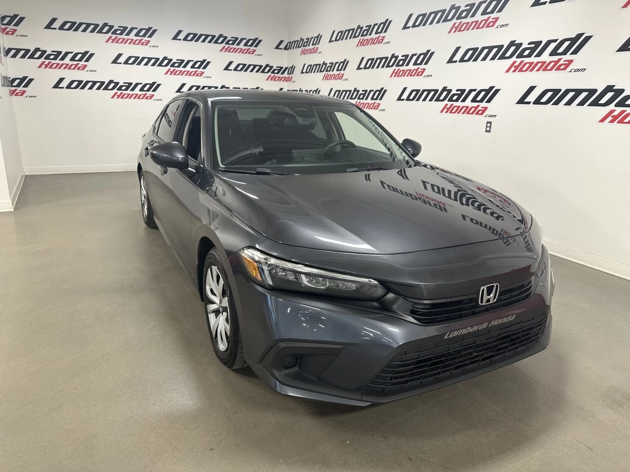 2022 Honda Civic
                                                    LX Main Image