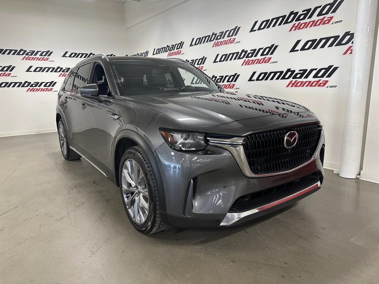 2024 Mazda CX-9 GT-P https://www.lombardihonda.com/resize/b990ff35b810a3abc0cc817b2ca24889-1