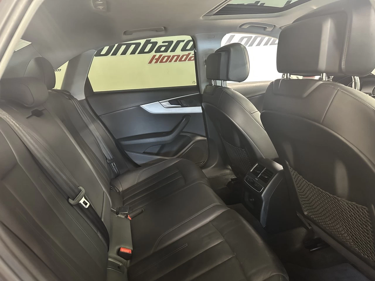 2017 Audi A4 Komfort Main Image