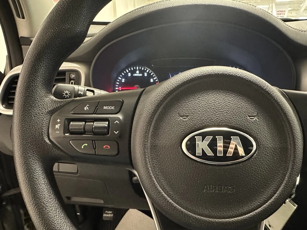 2017 Kia Sorento LX Main Image